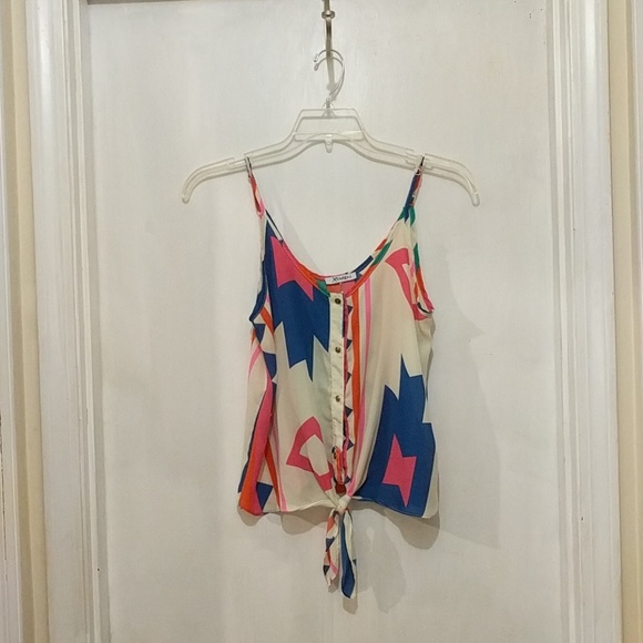 Tops - Boho Top ☀️🌵5 for $20!!🌺Tribal/Aztec Chiffon - M